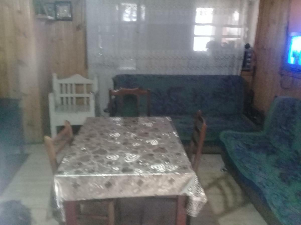 Koba Qaldanis Guest House Adishi Luaran gambar